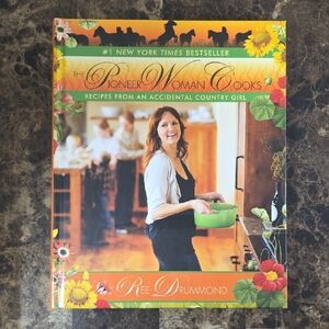 The Pioneer Woman Cooks Cookbook